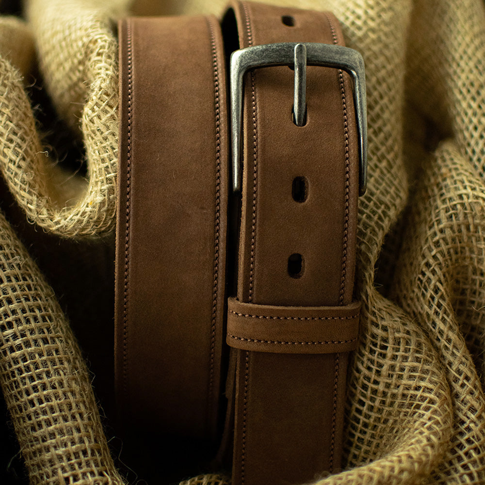 Men&#39;s Suede Belt 1.5&quot; sideways on burlap