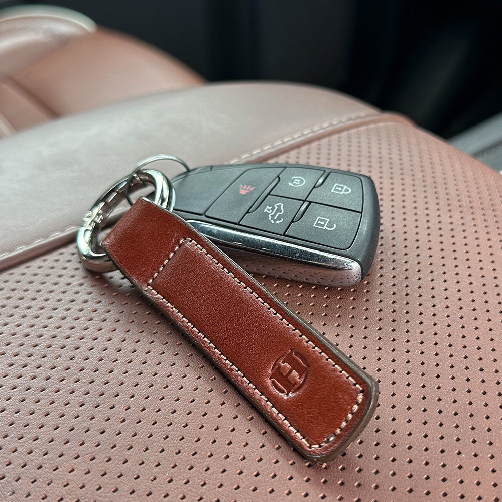 Superior Keychain Oak on Leather