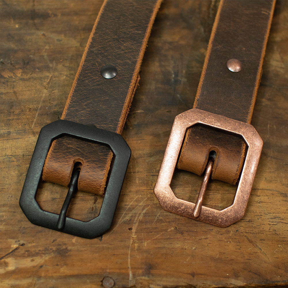 Hanks Relic Crazy Horse Belts close up of matte black and antique copper buckles