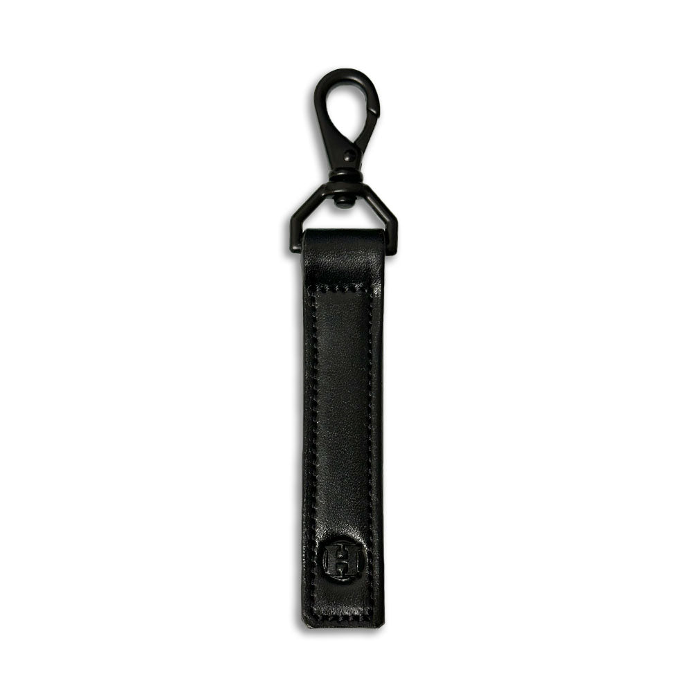 Effortless black rectangle keychain with black snap